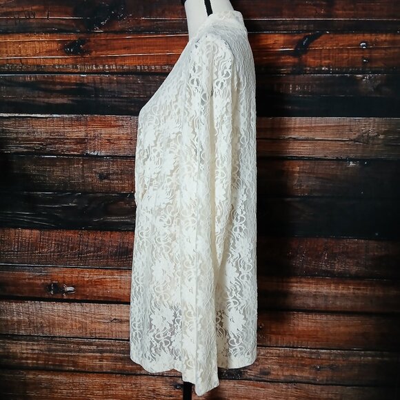 Maggie Barnes Top Size 0X Cardigan Topper White Lace Sheer Floral One Button - Picture 6 of 9